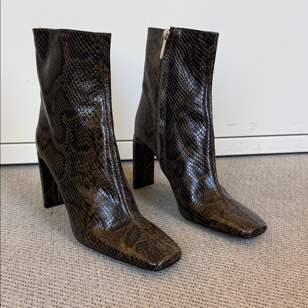 ZARA Size 41 Brown Snake Print Ankle Boots - NEW